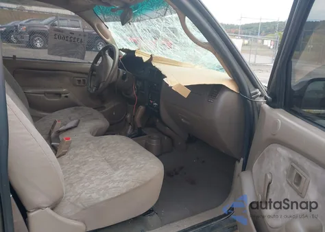 2002 Toyota Tacoma из США, поврежденный, VIN 5TEPM62N92Z033273